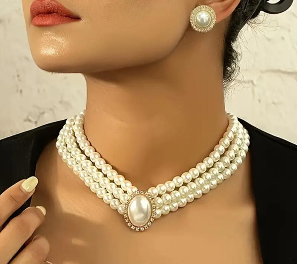 Euro Trendz Artificial Pearl Necklace